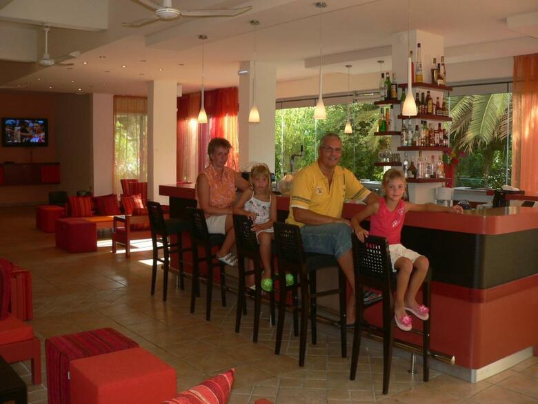 Hotel Ipsos Beach