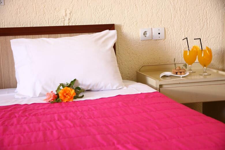 Hotel Triton