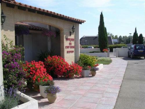 Hotel H�tellerie Du Pont Blanc