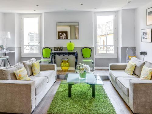 Apartment Rue Du Commandant Guichard