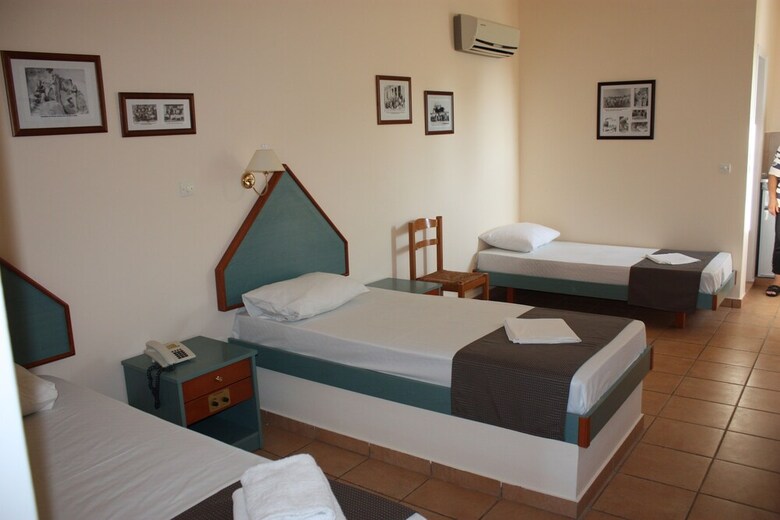 Filoxenia Apartments & Studios