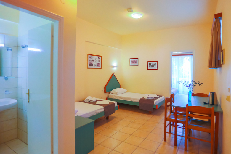 Filoxenia Apartments & Studios