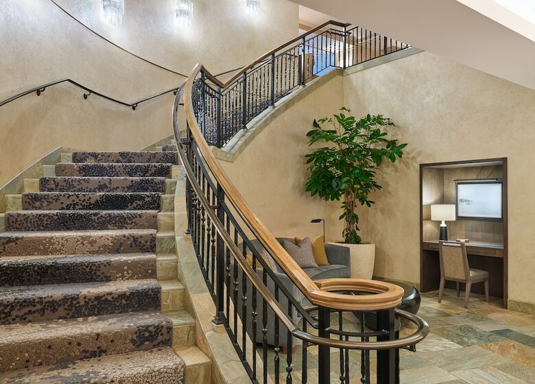 Hotel Residences At The Little Nell