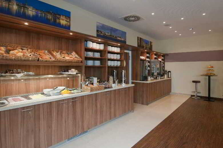 Premier Inn D�sseldorf City Hotel