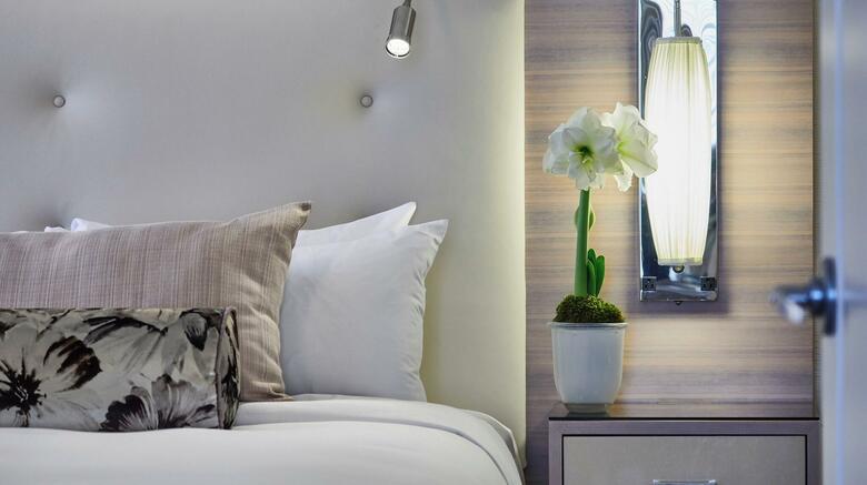 Loews Boston Hotel