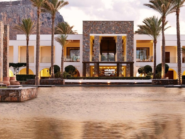Hotel Amirandes