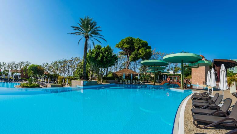 Hotel Gloria Verde Resort