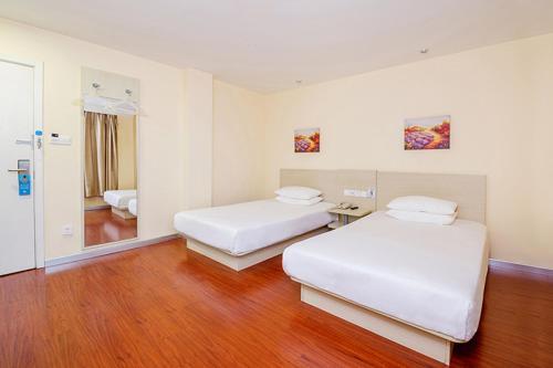 Asterisk Hotel