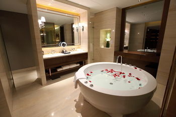 Royal Century Hotel Shanghai