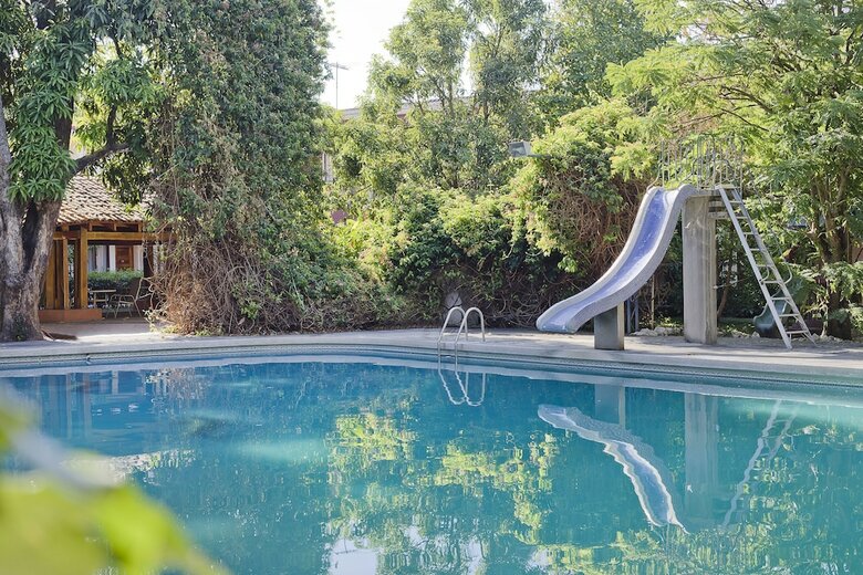 Hotel Boyeros
