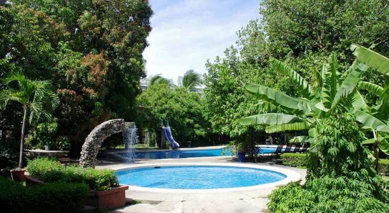 Hotel Boyeros