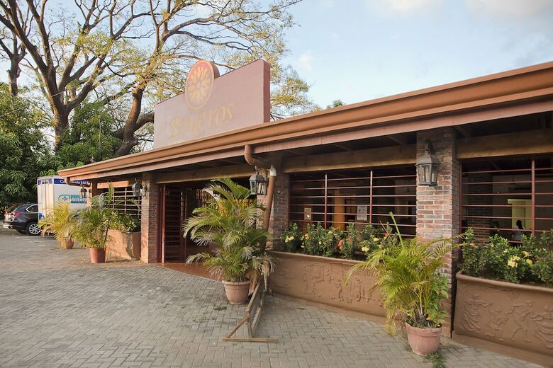 Hotel Boyeros