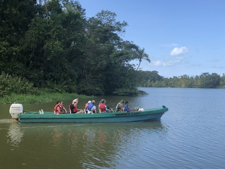 Lirio Lodge