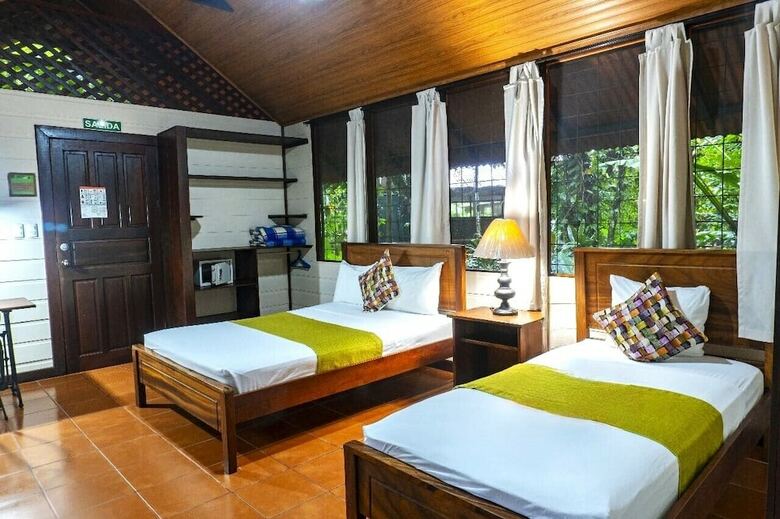 Aninga Lodge