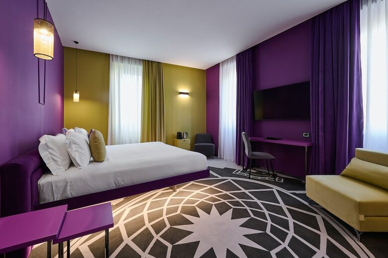 Mytale Creative Academy Hotel