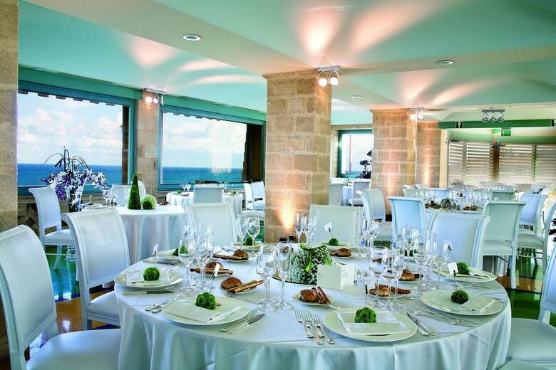 Hotel NH Venus Sea Garden