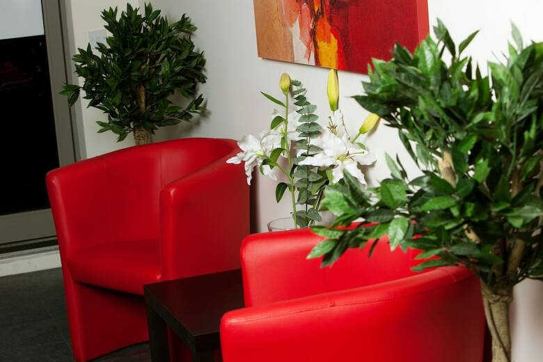 Spires Hotel (two Bedroom) 6 Pax