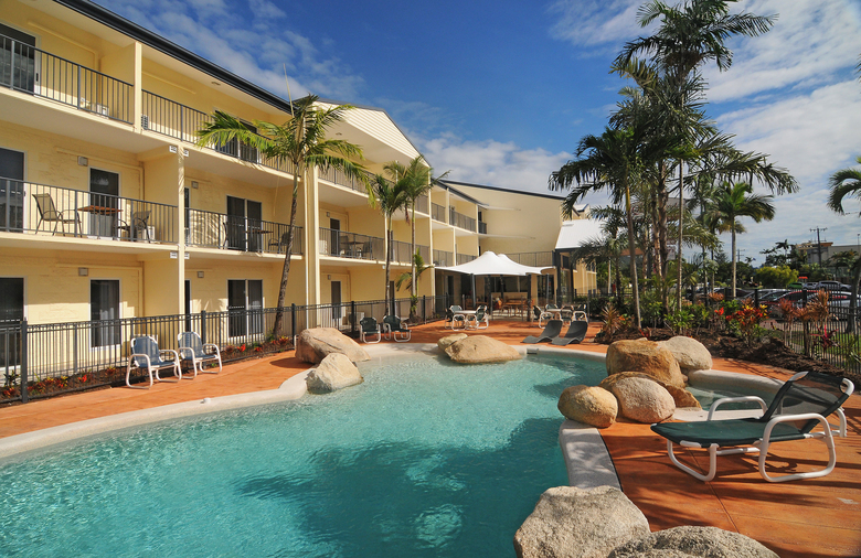 Hotel Cairns Queenslander