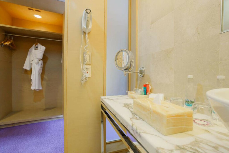 Hotel Camino Real Santa Fe