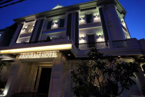 Arunreas Hotel