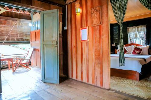 Hostal Old Khmer House 2