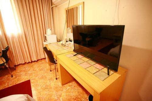 Gumi Metro Hotel