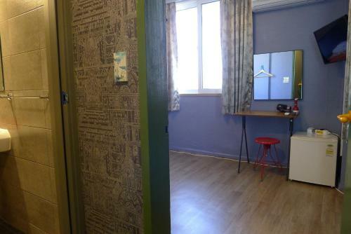 The House Hostel