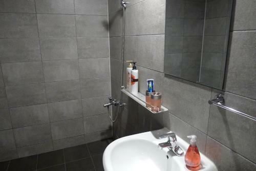 The House Hostel