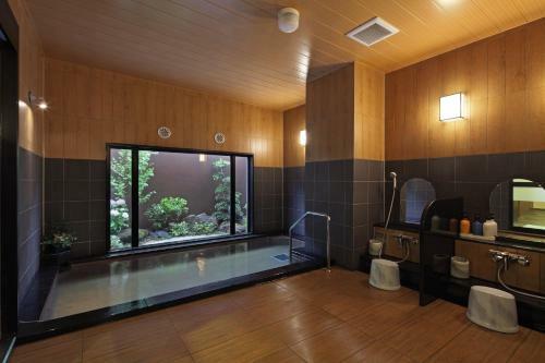 Hotel Route Inn Isehara