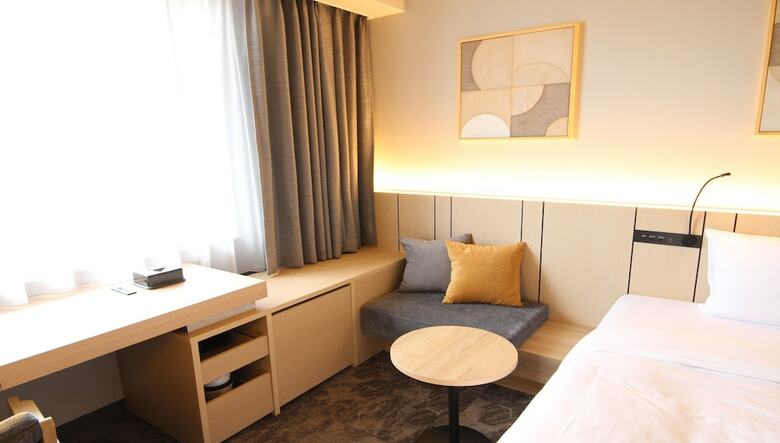 Hotel Ana Holiday Inn Sendai
