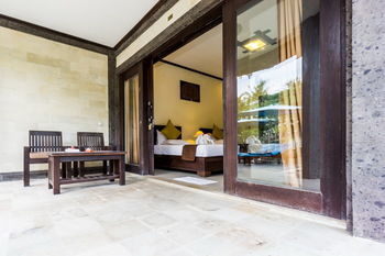 Hostal Pondok Baruna Frangipani