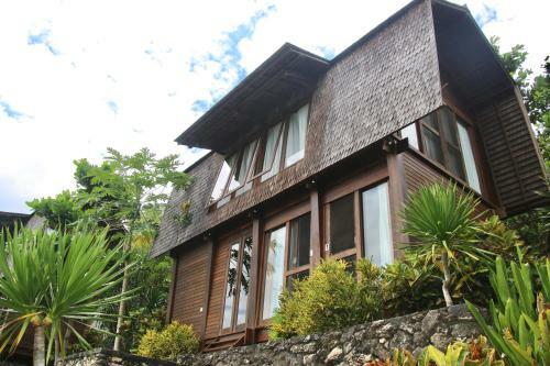 Villa Trevally