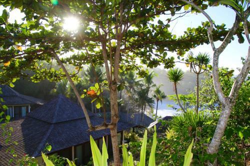 Villa Trevally