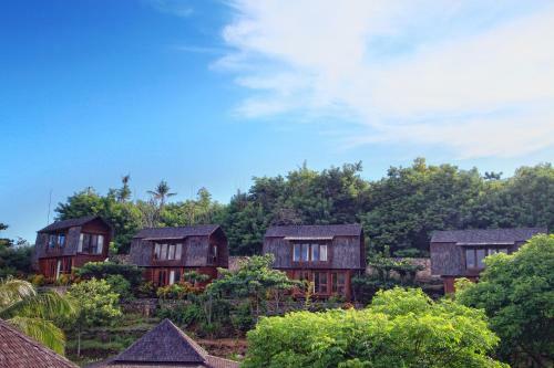 Villa Trevally
