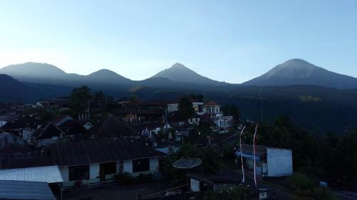 Bed & Breakfast Meme Royak Homestay