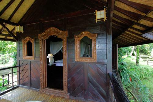 Melanting Cottages