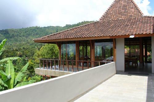 Melanting Cottages