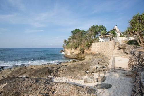 Villa Waru