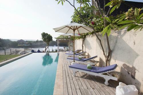 Villa Waru