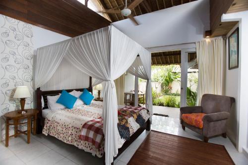 Villa Waru