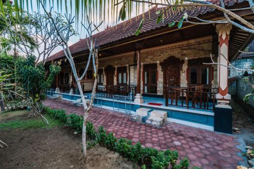Bunda 7 Bungalows