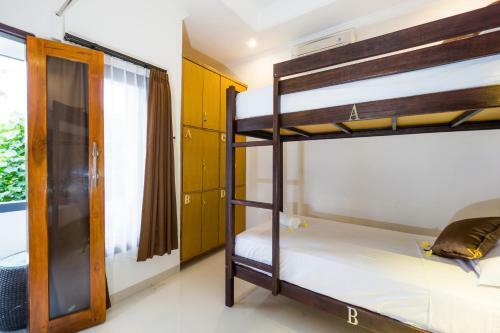 Nyuh Gading Home Stay