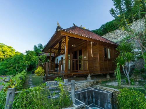 Song Lambung Beach Huts