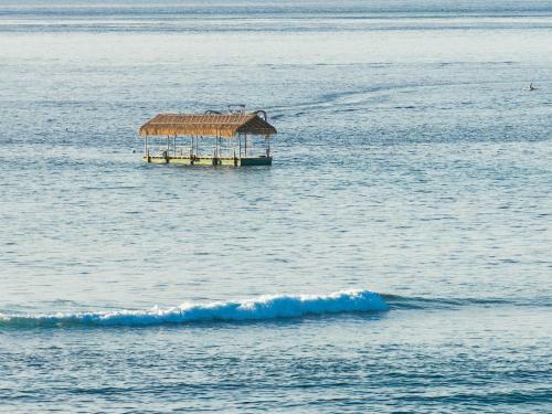 Song Lambung Beach Huts