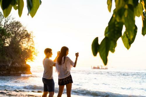 Song Lambung Beach Huts