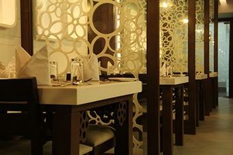 Hotel Bhawna Clarks Inn Agra