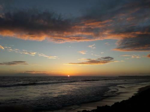 Kizhunnarocks Beach Resort