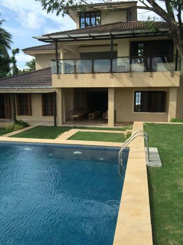 Aratt Mansion