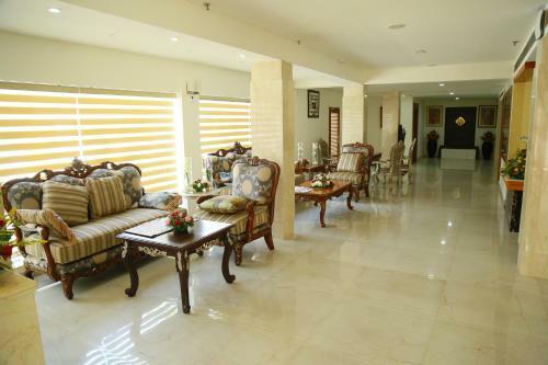Hill Palace Hotel & Spa