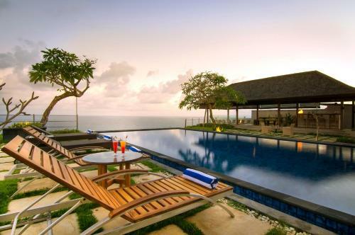 Indigo Dream Villa